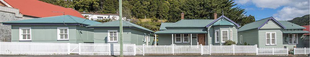 Mt Lyell Anchorage Hotel Queenstown Exterior photo
